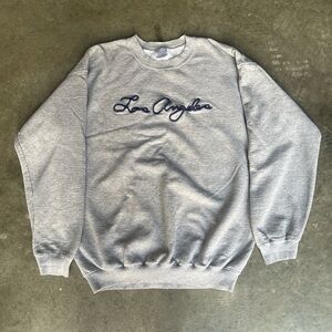 RARE VINTAGE 90s 2000s GILDAN CREWNECK GRAPHIC LOS ANGELES STITCHED SWEATER